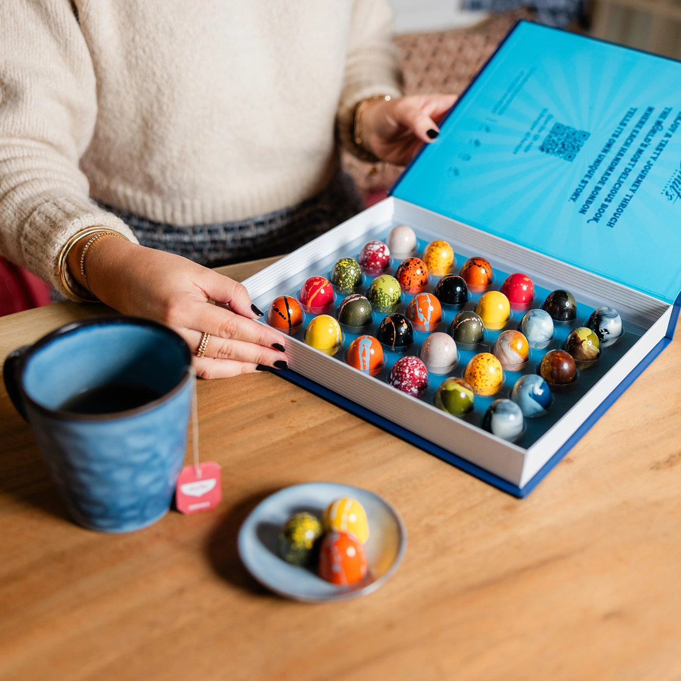 Bonbonbook 30 Pralinen (Blau)