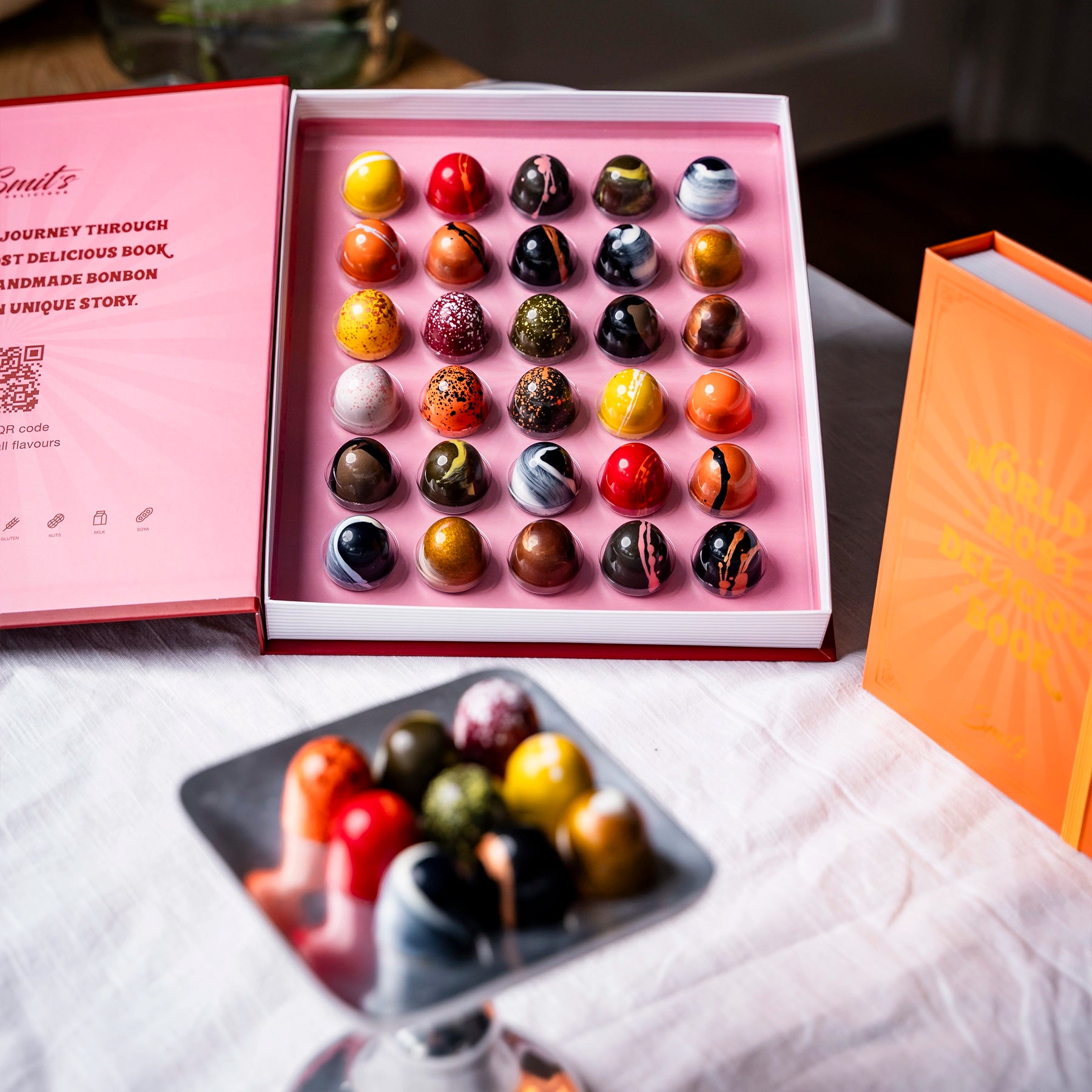 Bonbonbook 30 Pralinen (Rot)