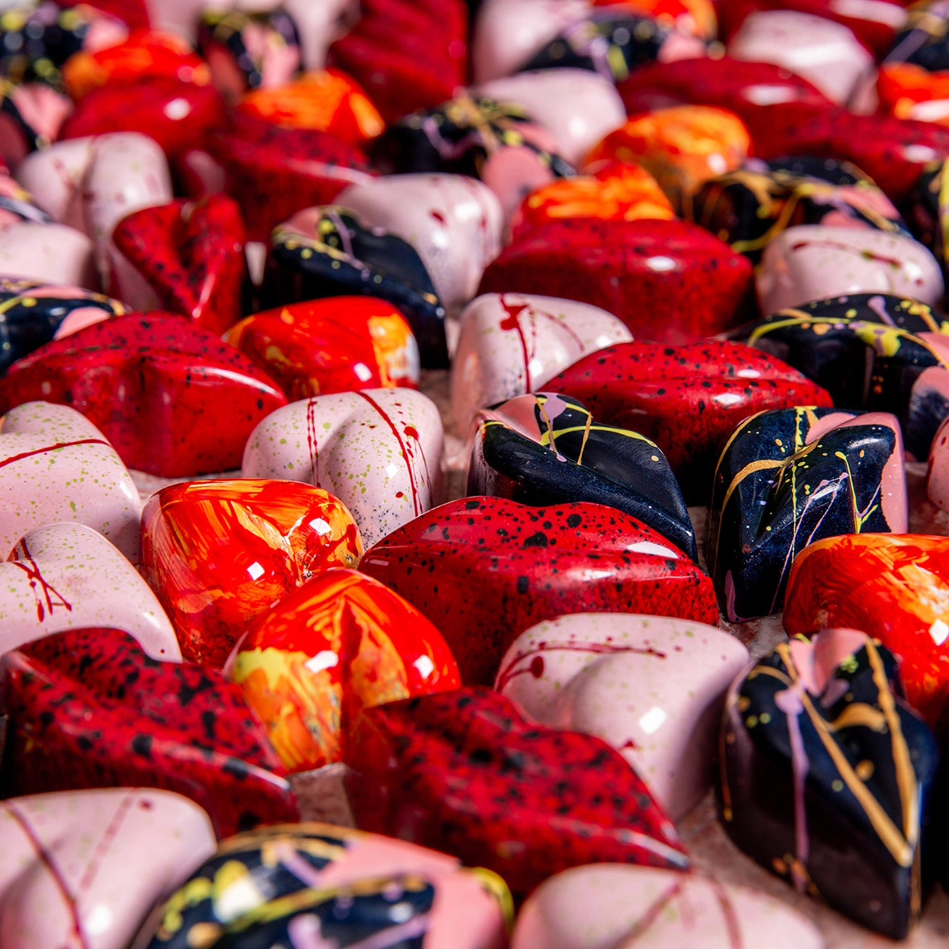 Valentinstag 11 Pralinen Herzen &amp; Lippen