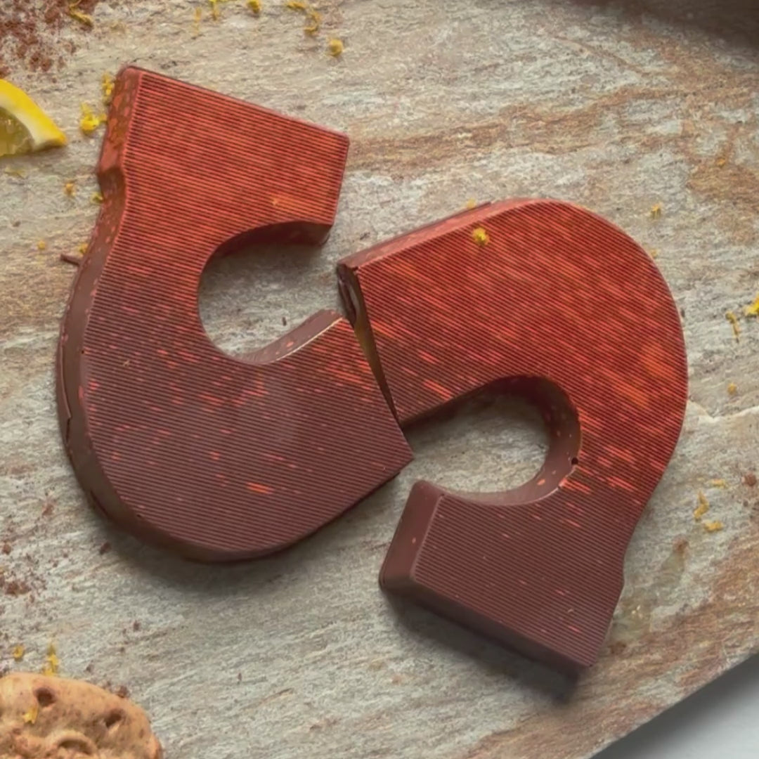 Gefüllter Schokoladenbuchstaben-Fudge, Orange, Limette, Keks &amp; Meersalz